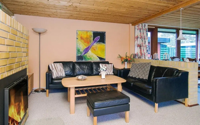 6 Person Holiday Home in Store Fuglede-by Traum