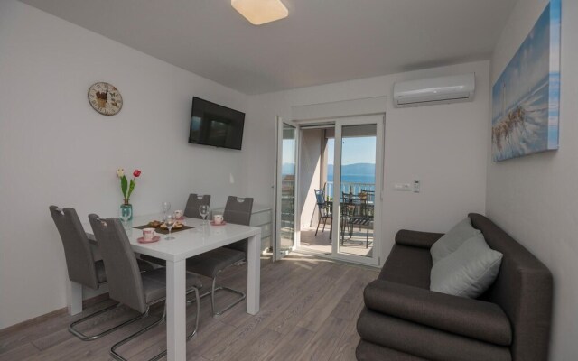 Awesome Apartment in Podaca With Wifi and 2 Bedrooms