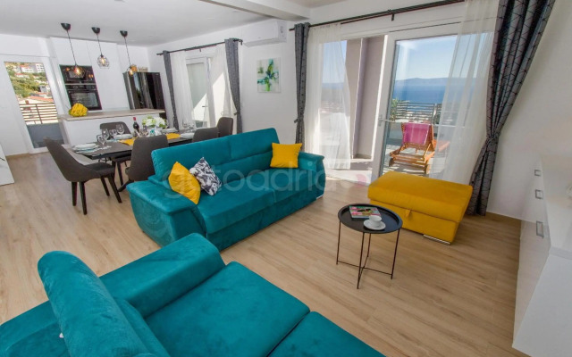 Penthouse With Panoramic View Ally