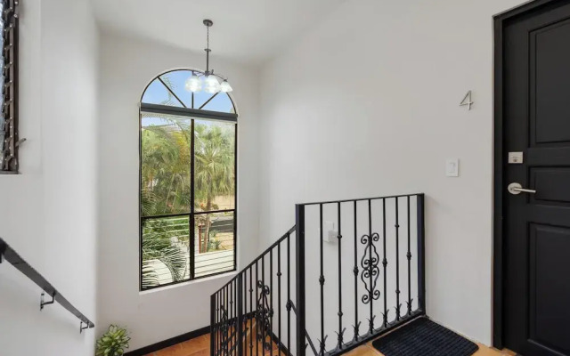 Suite 4 - Sloth Pool&Beach 3 BR Condo