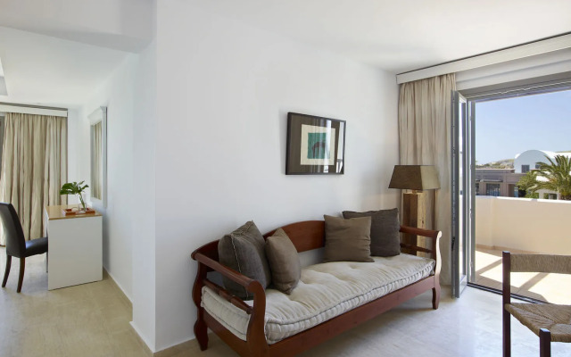 9 Muses Santorini Resort