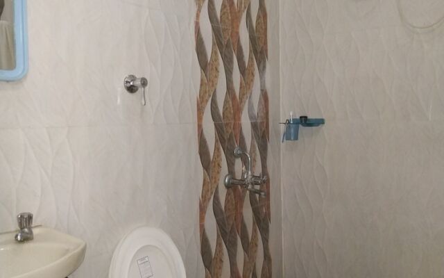 Iroomz Gangothri Residency