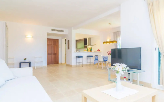 Voltora in Campos With 3 Bedrooms and 3 Bathrooms