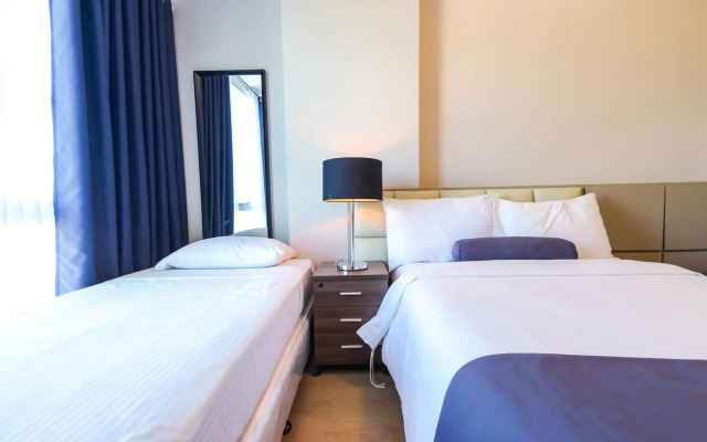 CSuites at 8 Newtown Residences