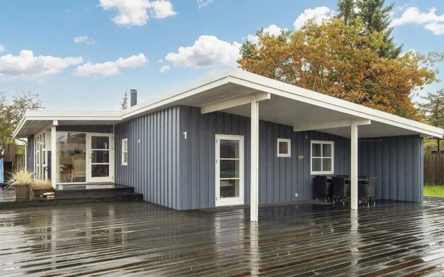 10 Person Holiday Home in Ebeltoft-by Traum