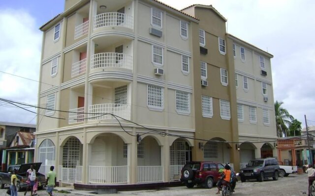 Caribbean Hotel Cayes