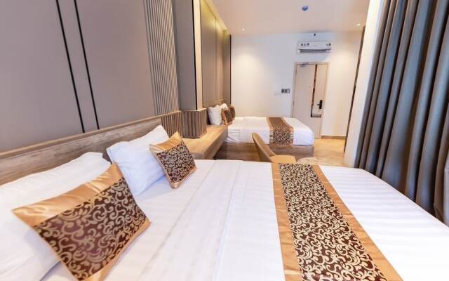 My My Hotel 2