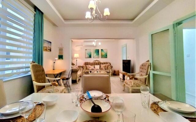 Central Flat Near Seaside In Antalya Muratpasa