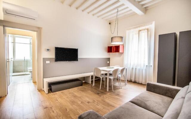 Leone Guest House