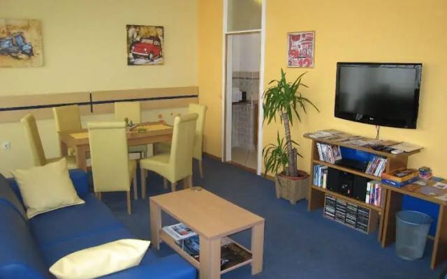 Spirit Hostel and Apartments