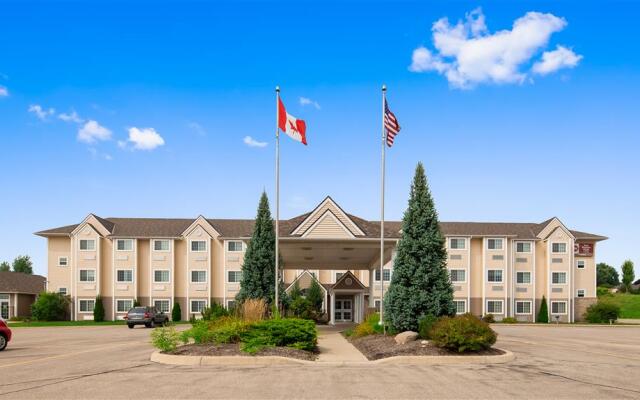 Best Western Plus Woodstock Inn & Suites