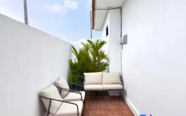The R Villa Masurai