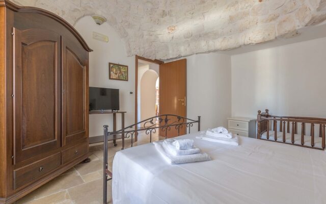 3279 Trullo Due Coni by Barbarhouse