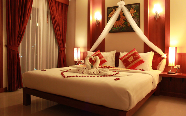 Patong Hemingway's Hotel