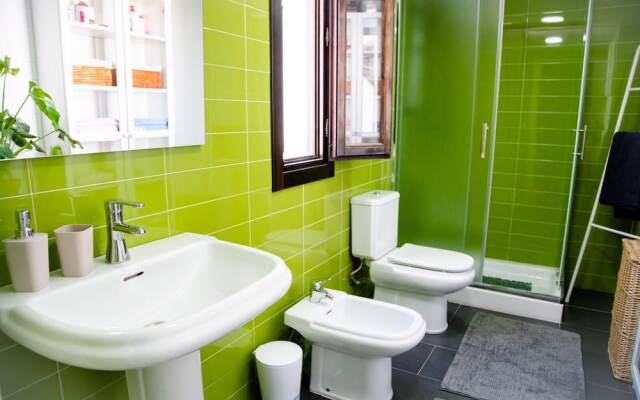 Preciosa Casa La Humosa