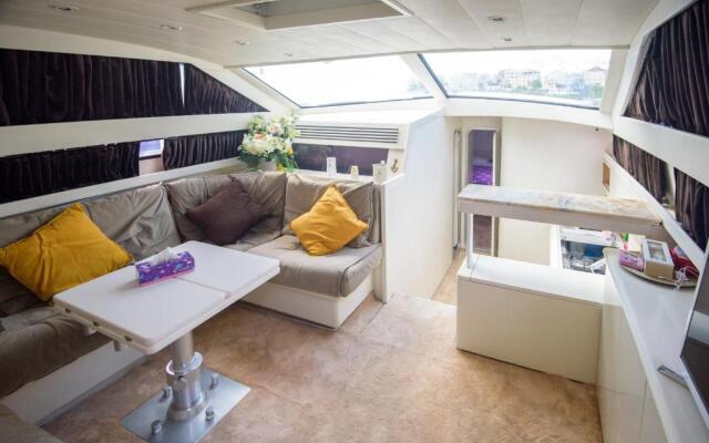 Hakuna Matata - Living a perfect life, Yacht Pershing 52