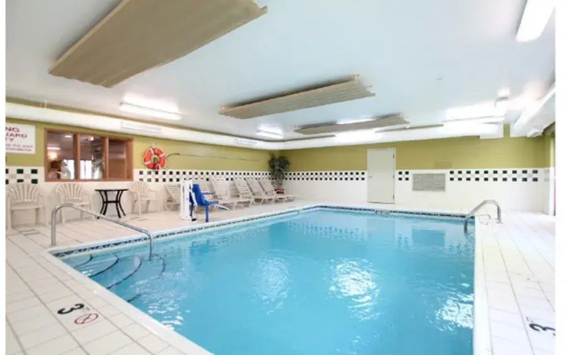 Baymont by Wyndham Gurnee