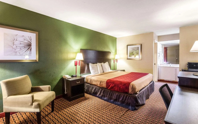 Econo Lodge Oxmoor