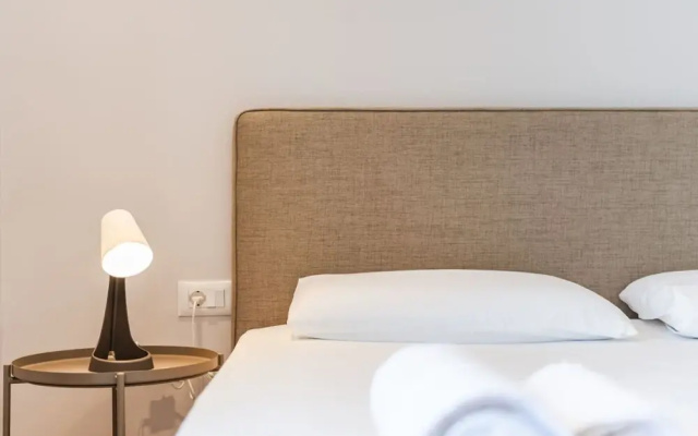 Luxury Studio With Free Parking