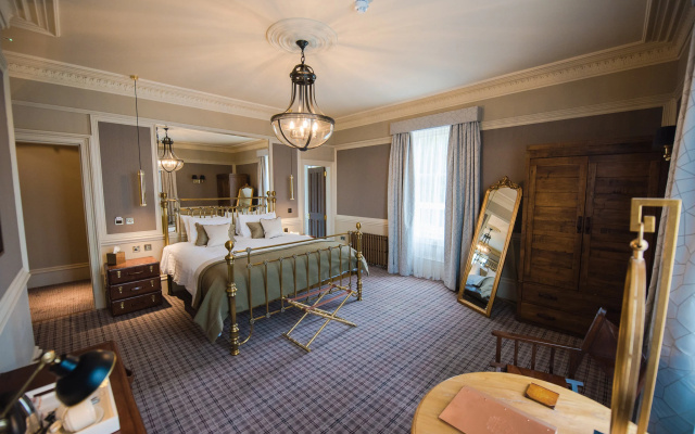 Cornhill Castle Hotel