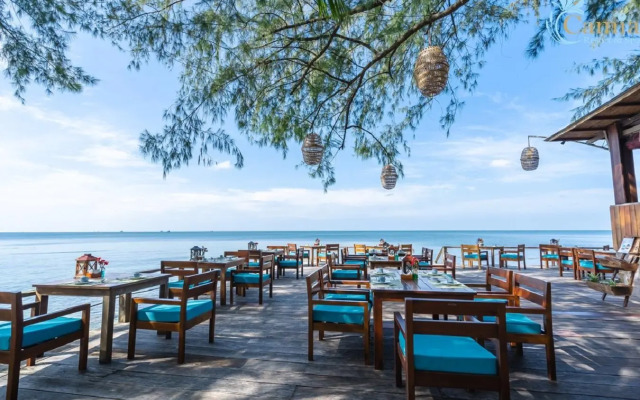 Camia Resort & Spa