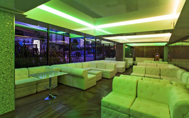 Royal Beach Palace