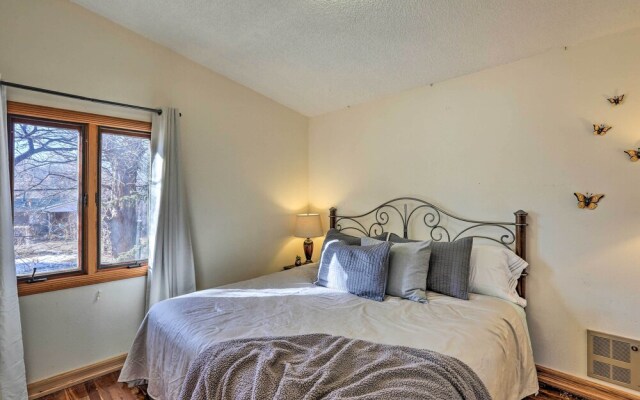5 Mi to Dtwn Denver: Peaceful Lakewood Home!