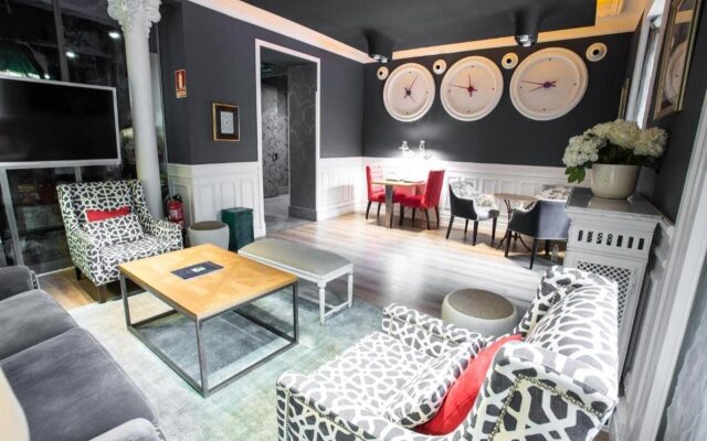 Petit Palace Lealtad Plaza