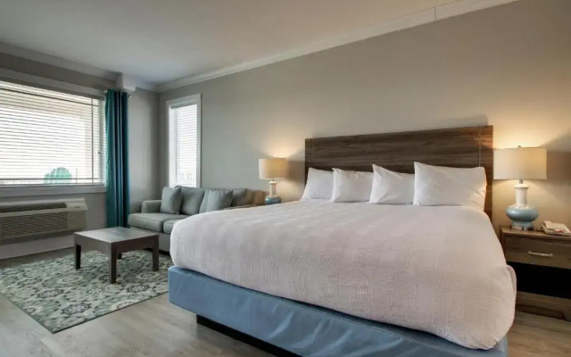 Islander Hotel & Resort