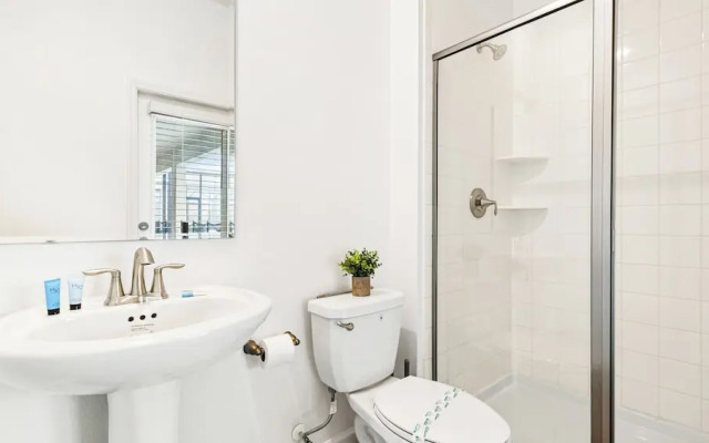 Storey Lake 6BR Lakeview Home Pool Spa Near Disney