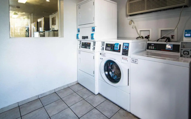 Motel 6 Kissimee Main Gate East 464