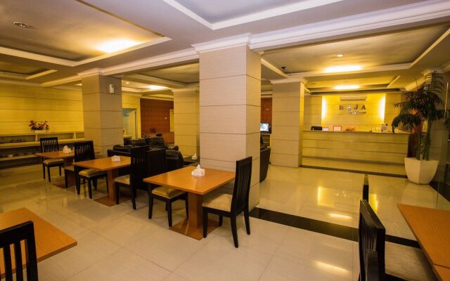 New Raja Residence