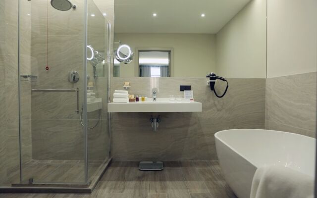 Grand Admiral Resort & SPA