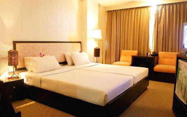 Tipchang Lampang Hotel