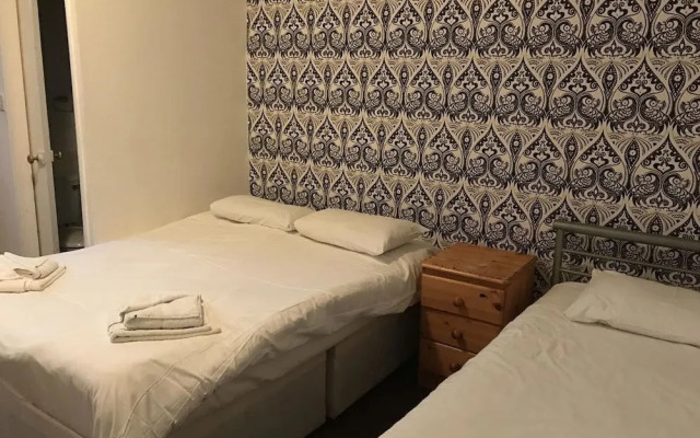 Victoria Hotel