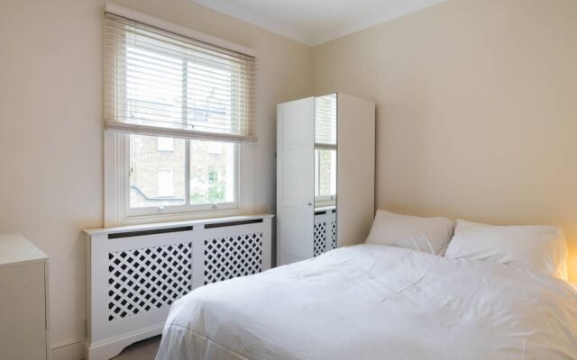 Lovely 1-bed Flat in Fulham Close to Tube!