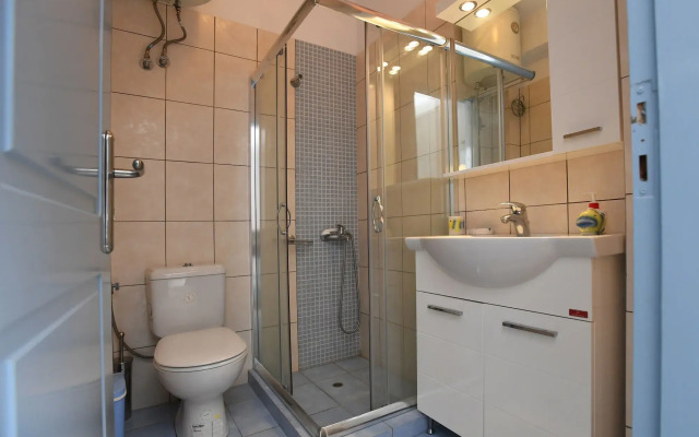 Glafki Studios & Suites