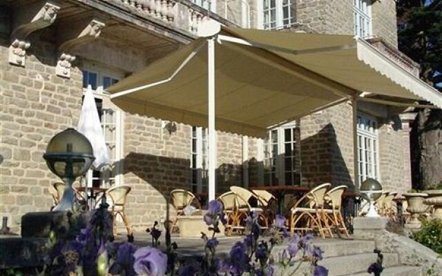 QUALYS-HOTEL Le Château Du Pelavé