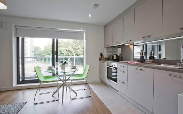 LUXURY STUDIO Apartment in Stoneywood, Aberdeen