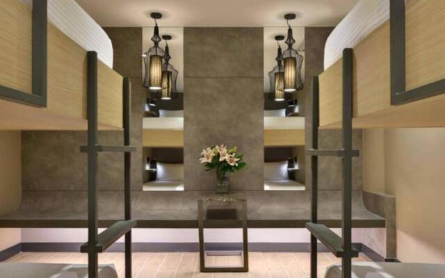 Private Resting Suite, Plaza Premium Lounge - Gateway@klia2
