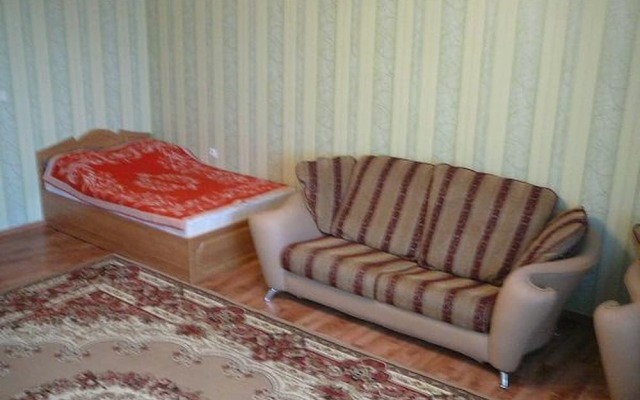 Апартаменты на Холодильной, 138