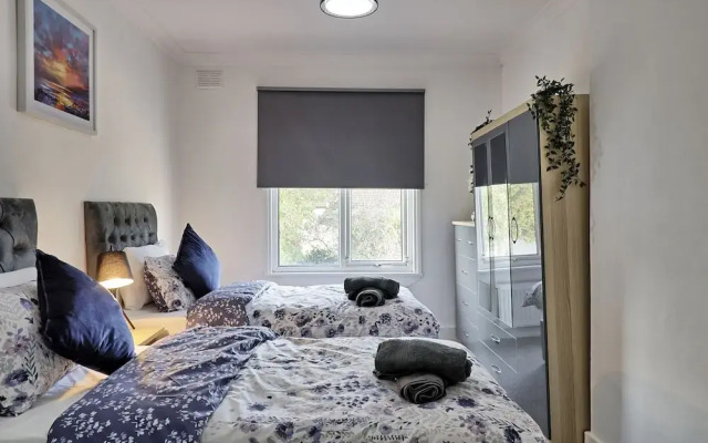 Lovely 2bed Apartment in Westcliff-on-sea!