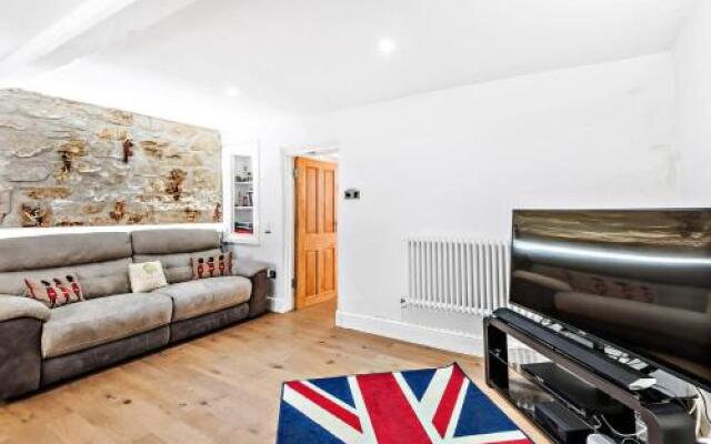 Modern, Chic 3BR Townhouse in Central Oxford