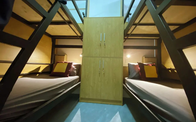 Silk And Sea Hotel