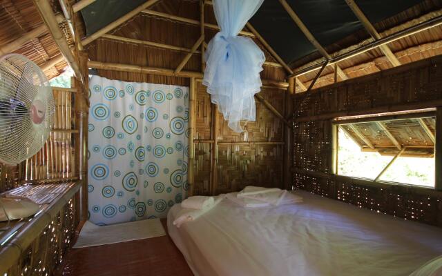 Phuhaya Bamboo Bungalows
