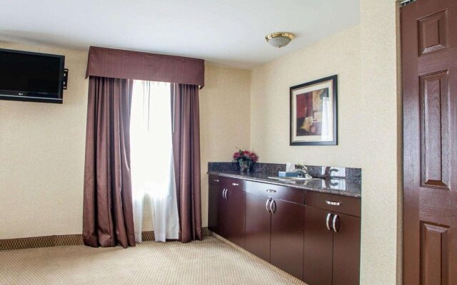 Quality Inn Aurora - Naperville Area