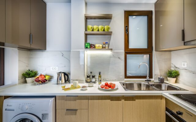 City Breeze Apartment