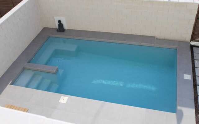 Luxurious Villa sleeps 6 with Private Pool LM1
