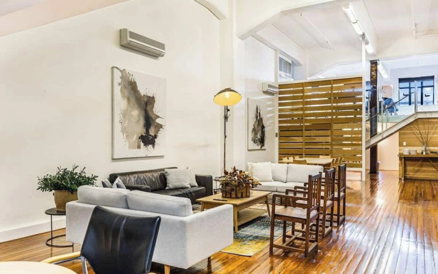 Spacious Room In The Heart Of K Road!