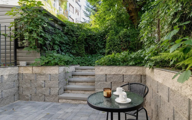 Studio Moniuszki Kraków by Renters